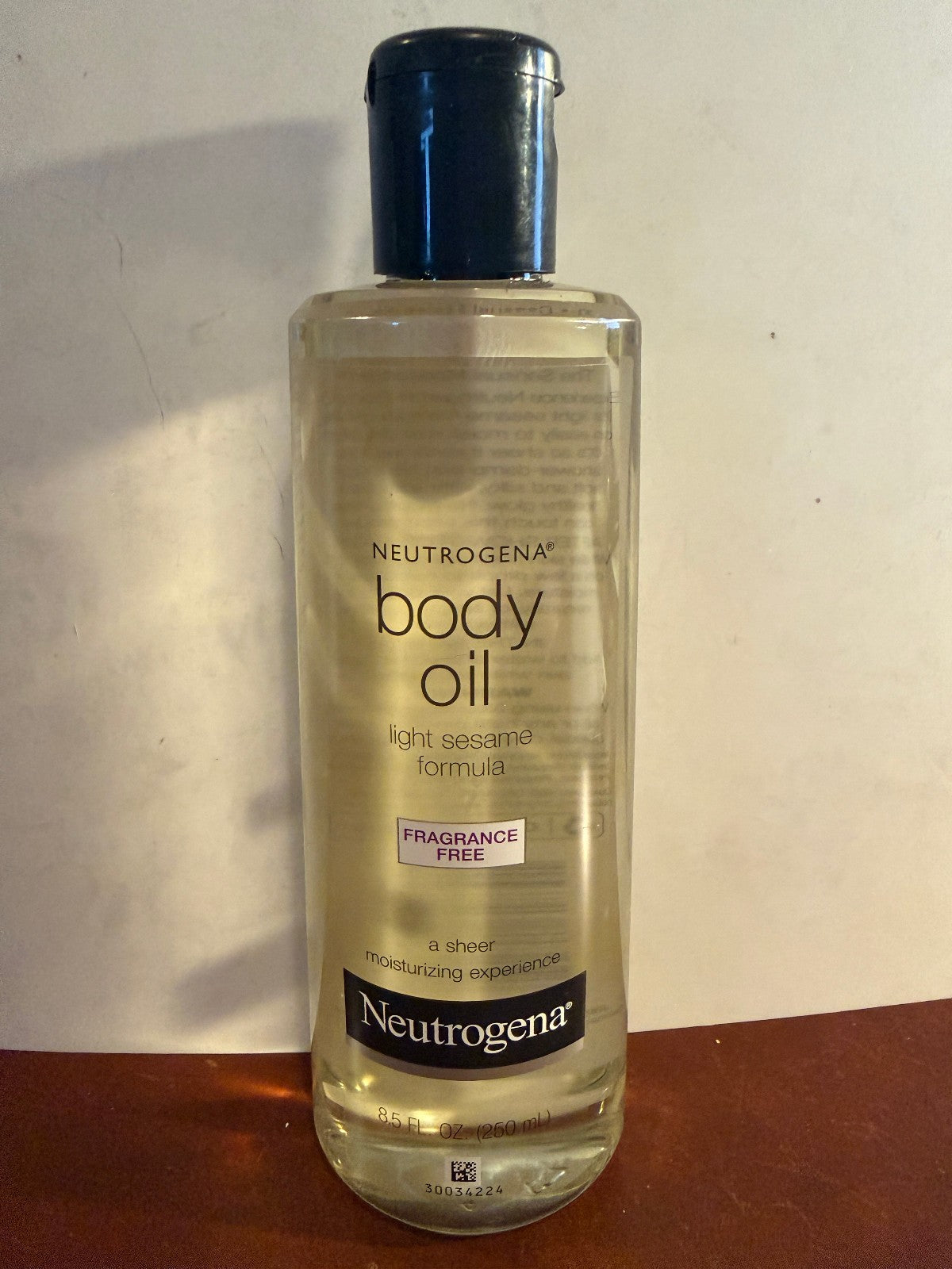 Neutrogena Body Oil Light Sesame Oil Formula Dry Skin Moisturizer 8.5 oz