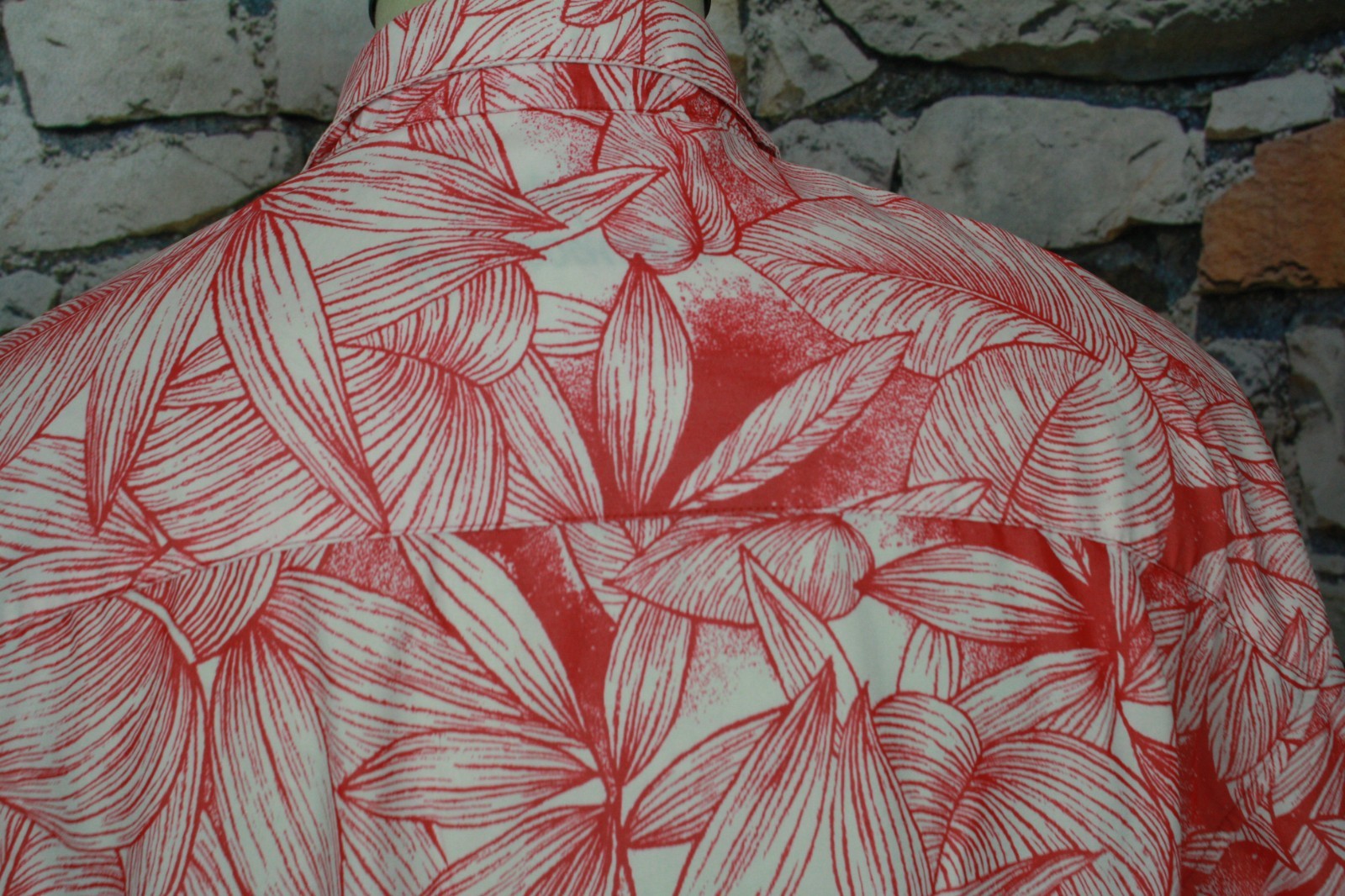 BAMBOO CAY Resort Men’s Hawaiian Camp Shirt Modal Poly Red White Floral 2XL