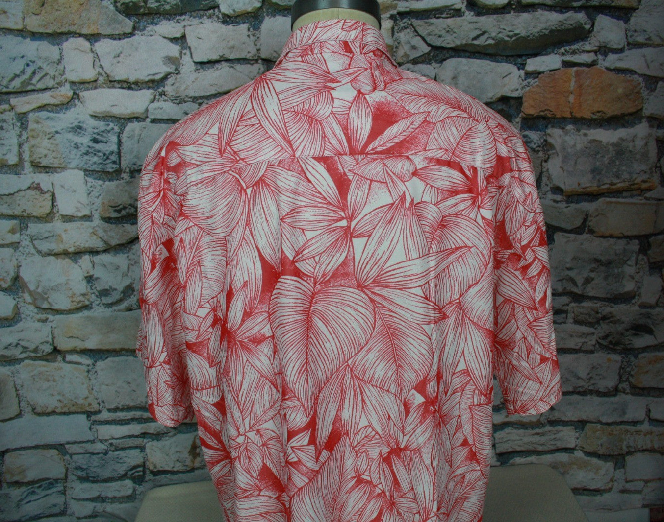 BAMBOO CAY Resort Men’s Hawaiian Camp Shirt Modal Poly Red White Floral 2XL